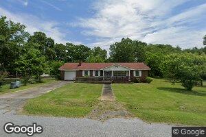 410 Fairfield St, Calhoun Falls, SC 29628