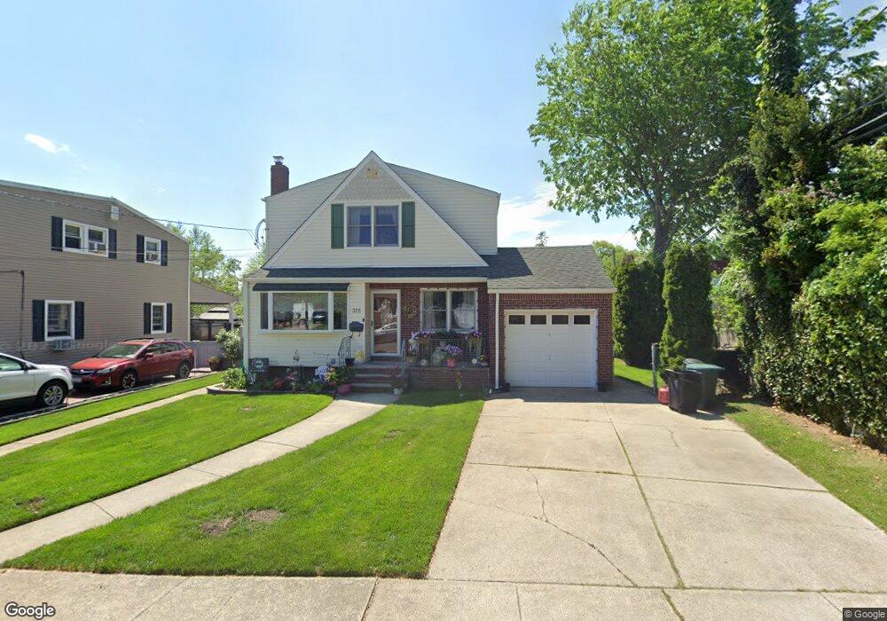 315 Seidman Place, Franklin Square, NY 11010 - photo 1