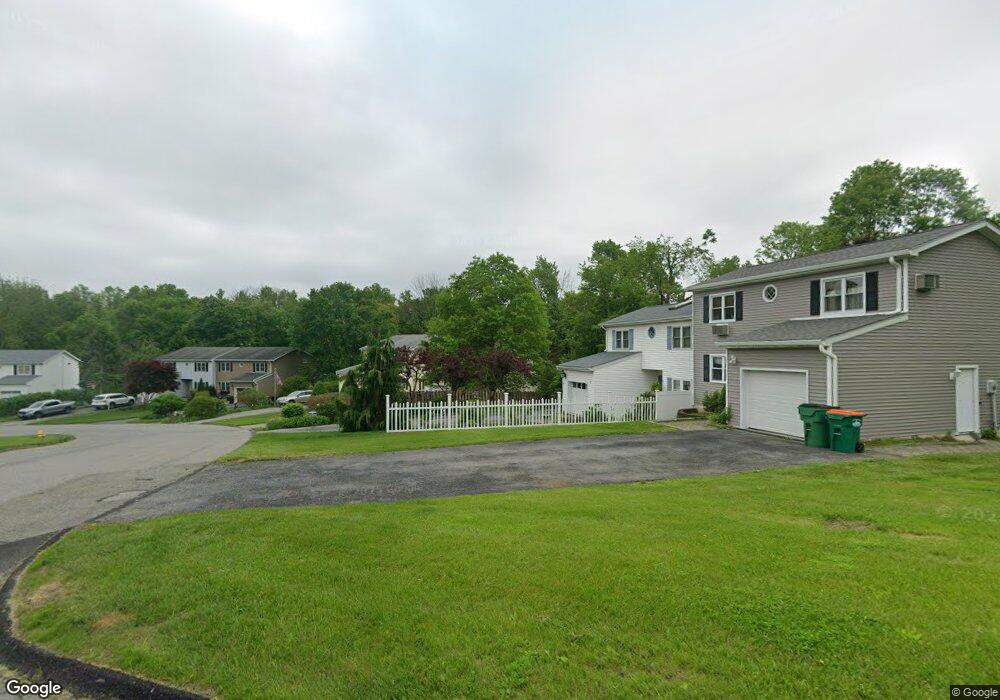 46 Fieldstone Blvd, Wappingers Falls, NY 12590 - photo 1