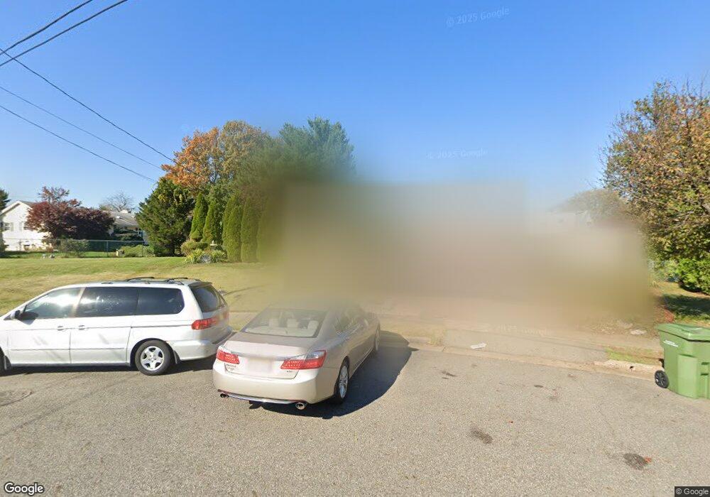 6 Conover Ct, Edison, NJ 08817 - photo 1