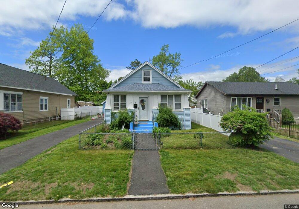 204 Denver St, Springfield, MA 01109 - photo 1