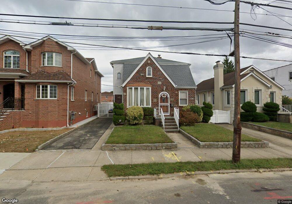 2815 202nd St, Bayside, NY 11360 - photo 1