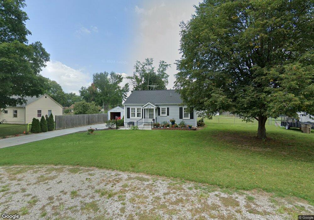 2818 22nd St, Columbus, IN 47201 - photo 1