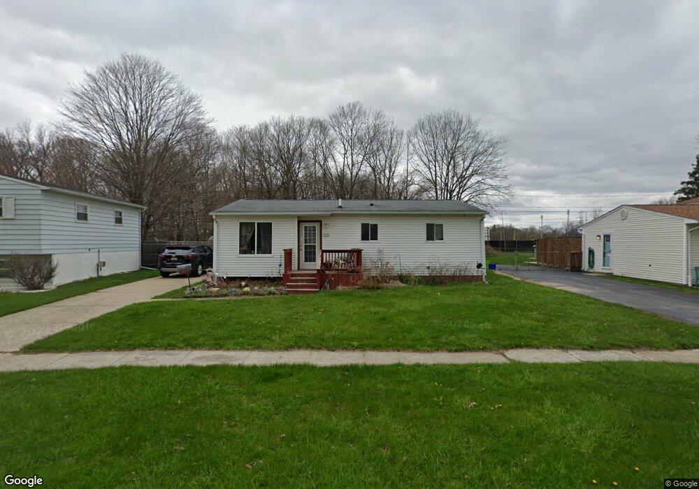 565 Clarion St, Clio, MI 48420 - photo 1