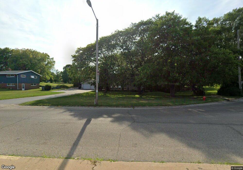 W140N7575 Lilly Rd, Menomonee Falls, WI 53051 - photo 1