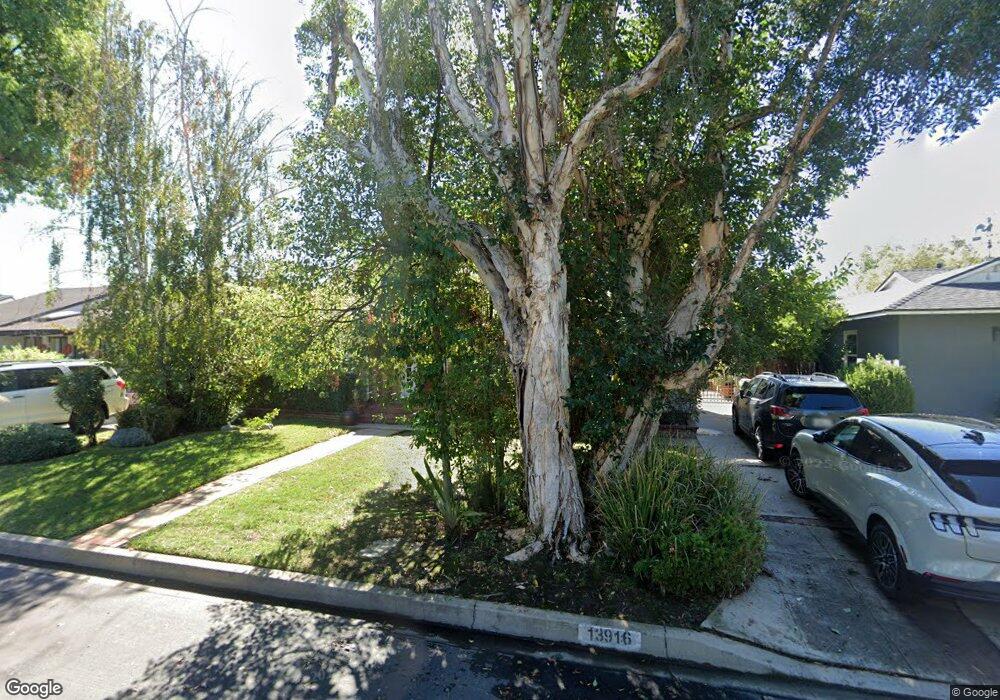 13916 Huston St, Sherman Oaks, CA 91423 - photo 1