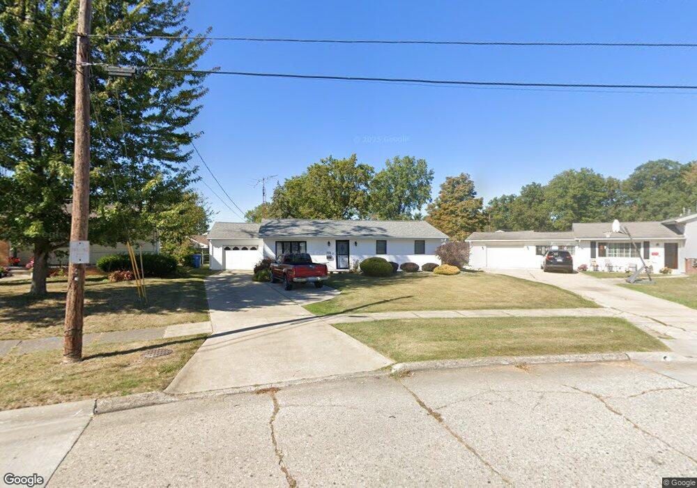 2107 E 39th St, Lorain, OH 44055 - photo 1