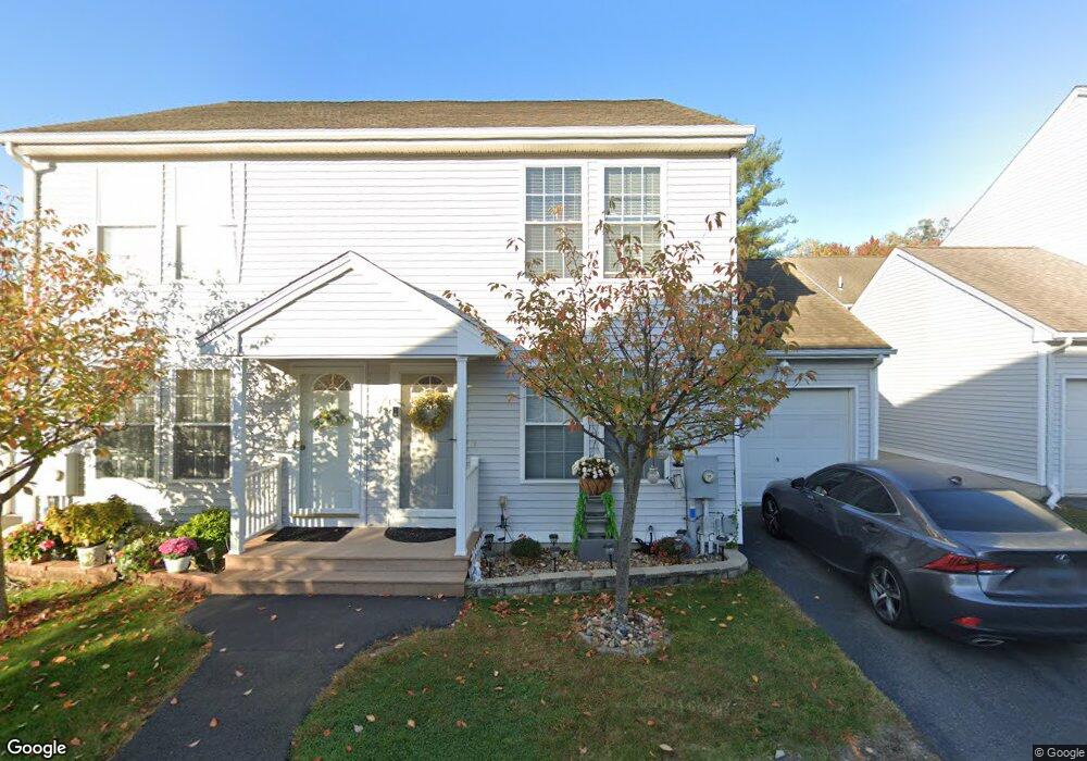 3 Arrowhead Dr, Unionville, CT 06085 - photo 1