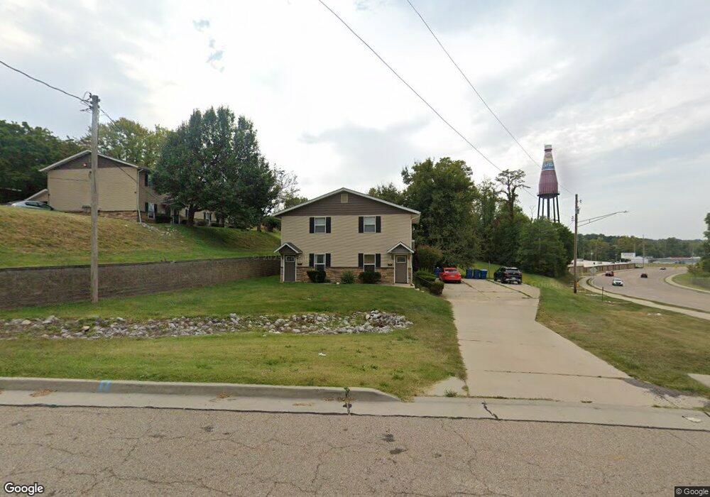 520 S Chestnut St, Collinsville, IL 62234 - photo 1