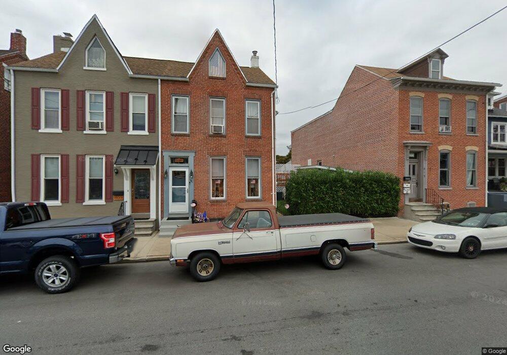 811 Locust St, Columbia, PA 17512 - photo 1