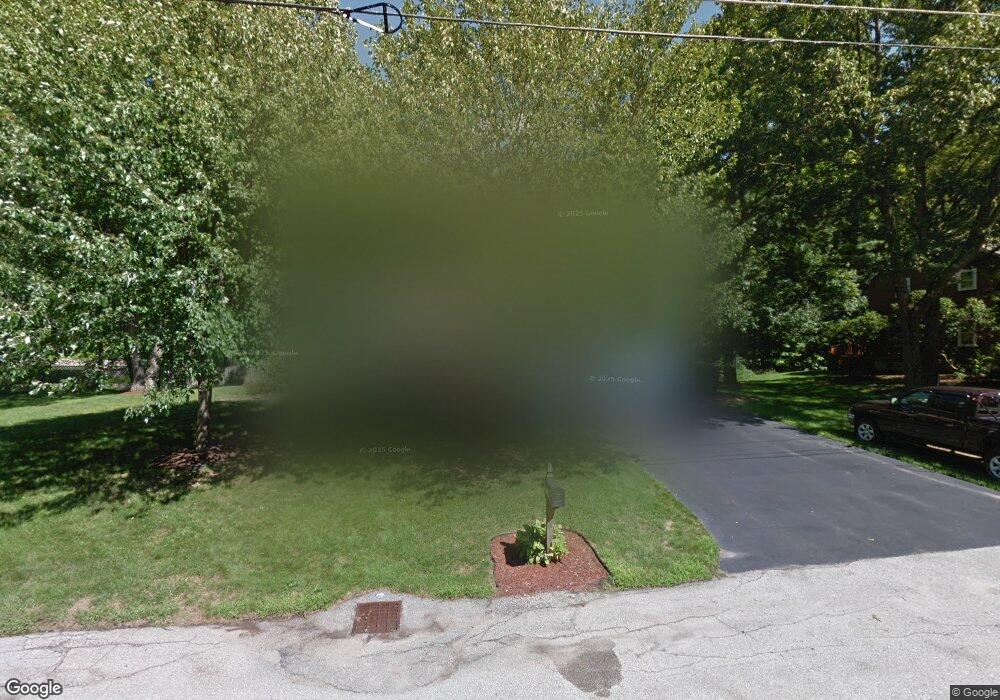 8 Chaucer Rd, Nashua, NH 03062 - photo 1