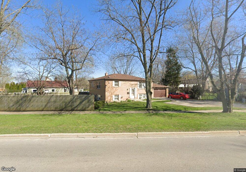 2001 W Dugdale Rd, Waukegan, IL 60085 - photo 1