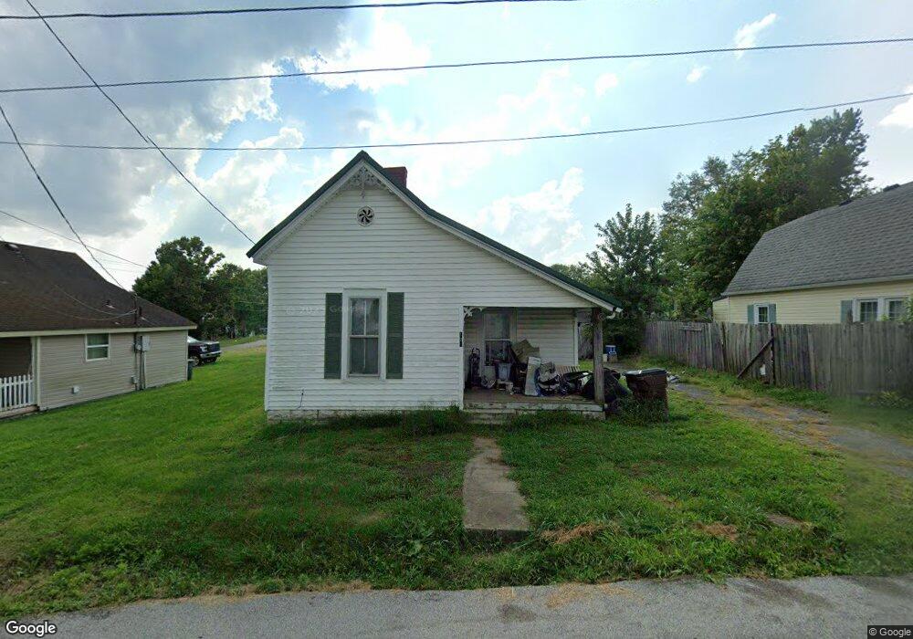 124 S Maple St, Burgin, KY 40310 - photo 1