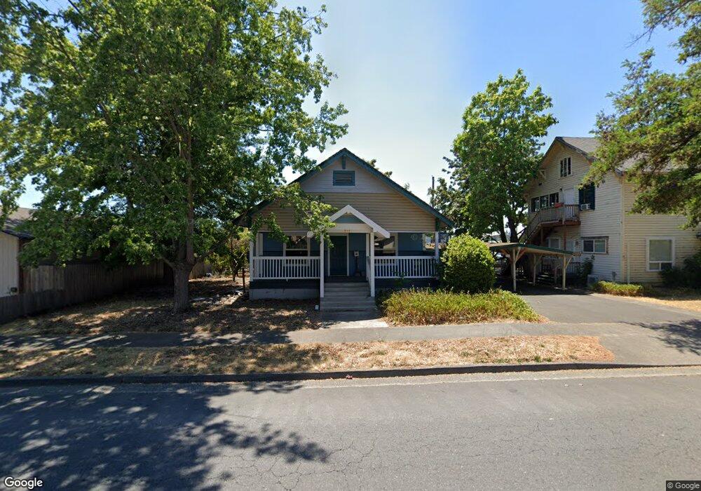 311 NE D St, Grants Pass, OR 97526 - photo 1