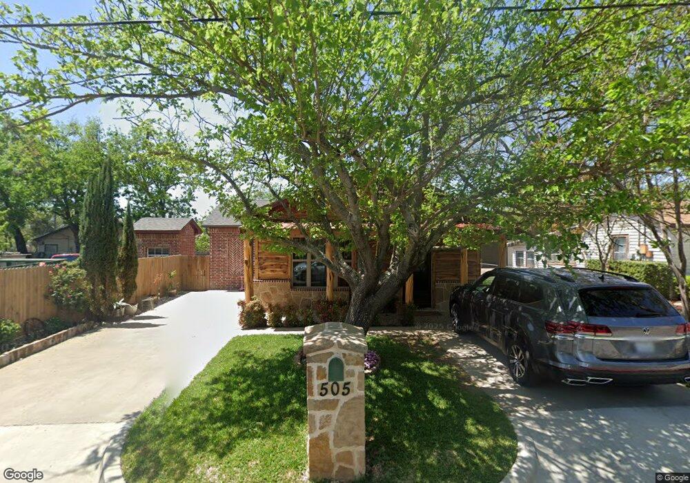 505 N Rusk St, Weatherford, TX 76086 - photo 1