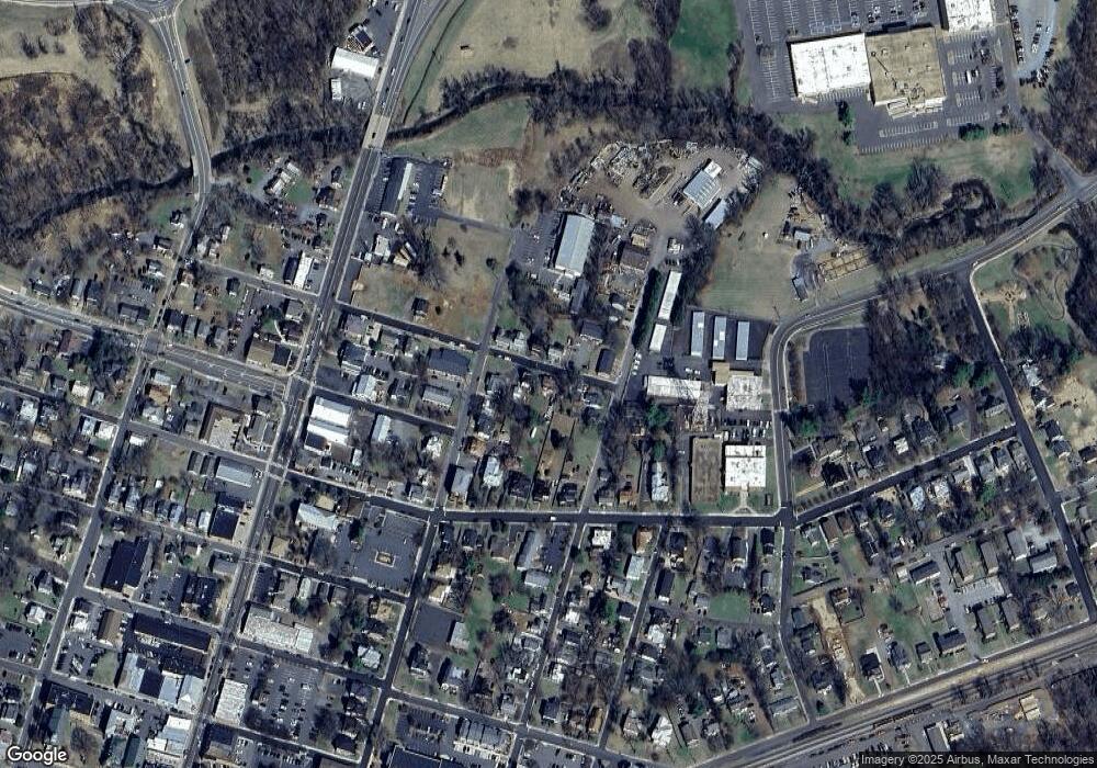 215 E Williams St, Culpeper, VA 22701 - photo 1