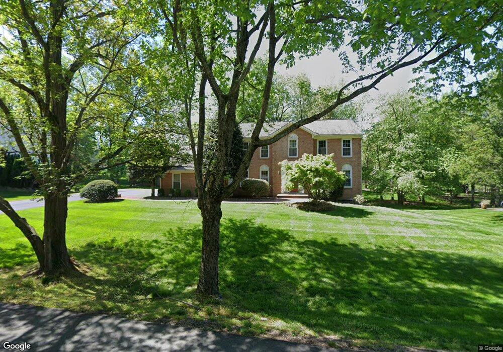 10717 Kelley Dr, Fairfax, VA 22030 - photo 1