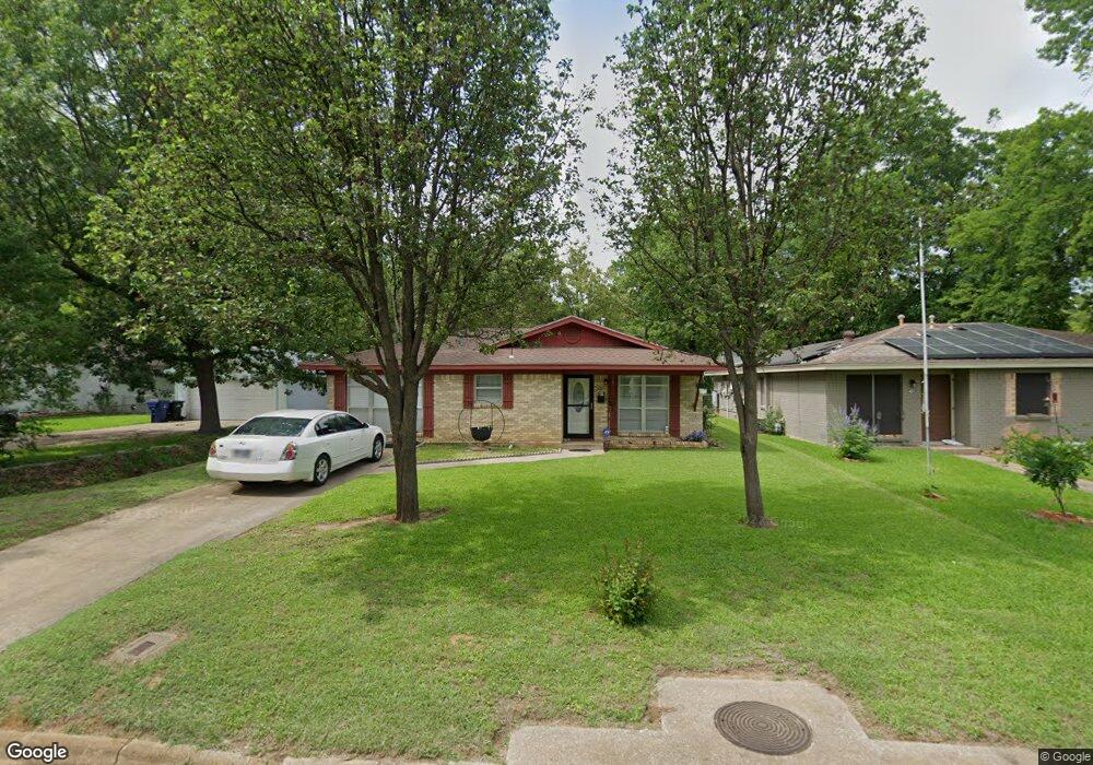 405 W Heron St, Denison, TX 75020 - photo 1