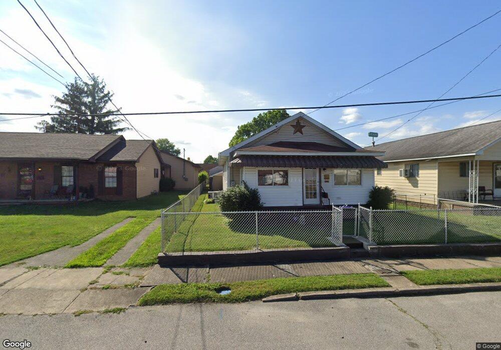 422 12th St, Dunbar, WV 25064 - photo 1