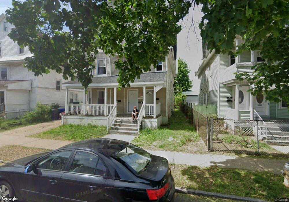 116 Massasoit St unit 118, Springfield, MA 01107 - photo 1