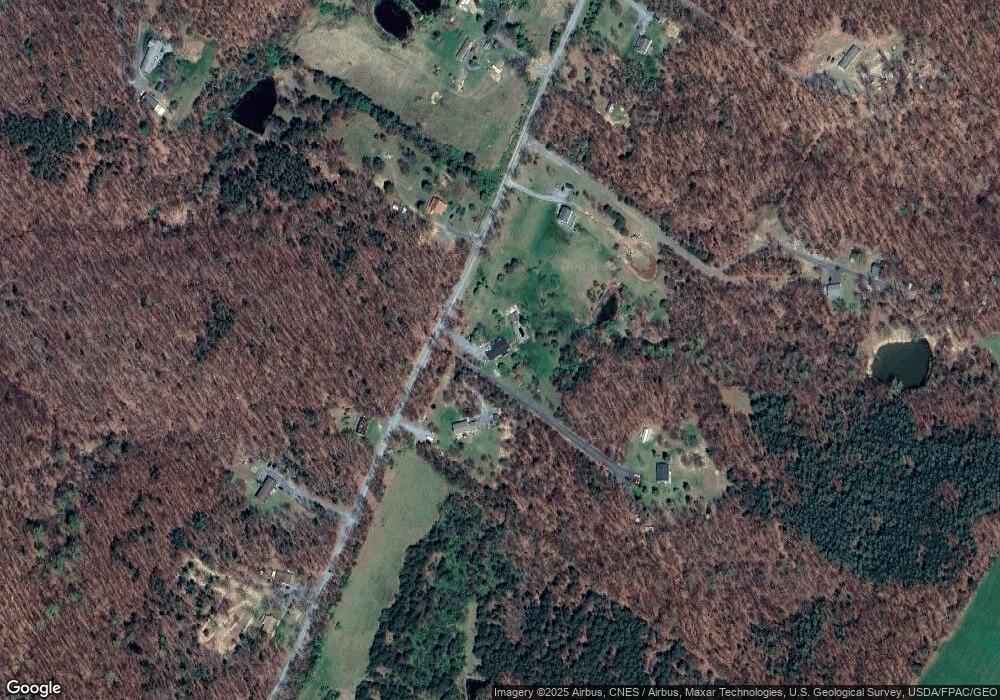 1576 S Timber Ridge Rd, Cross Junction, VA 22625 - photo 1