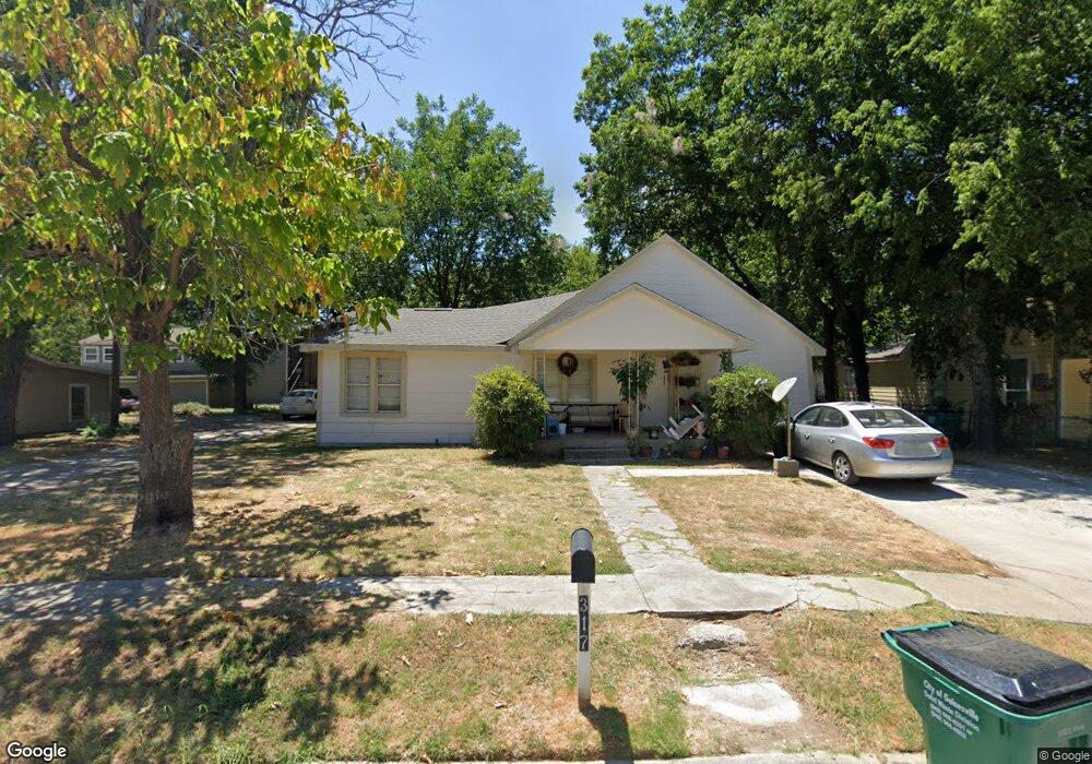 317 Ritchey St, Gainesville, TX 76240 - photo 1