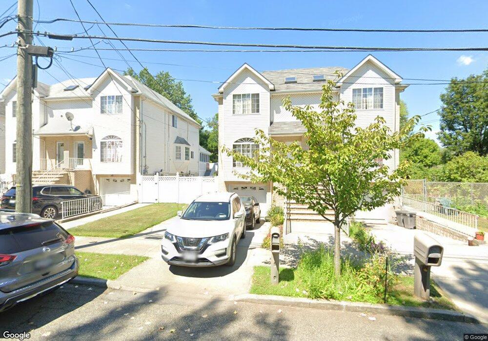 423 Patterson Ave, Staten Island, NY 10305 - photo 1