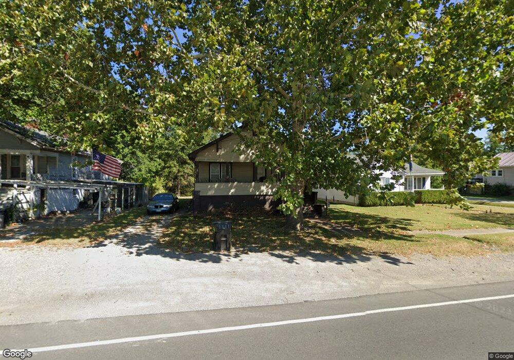 1004 N Main St, Harrisburg, IL 62946 - photo 1