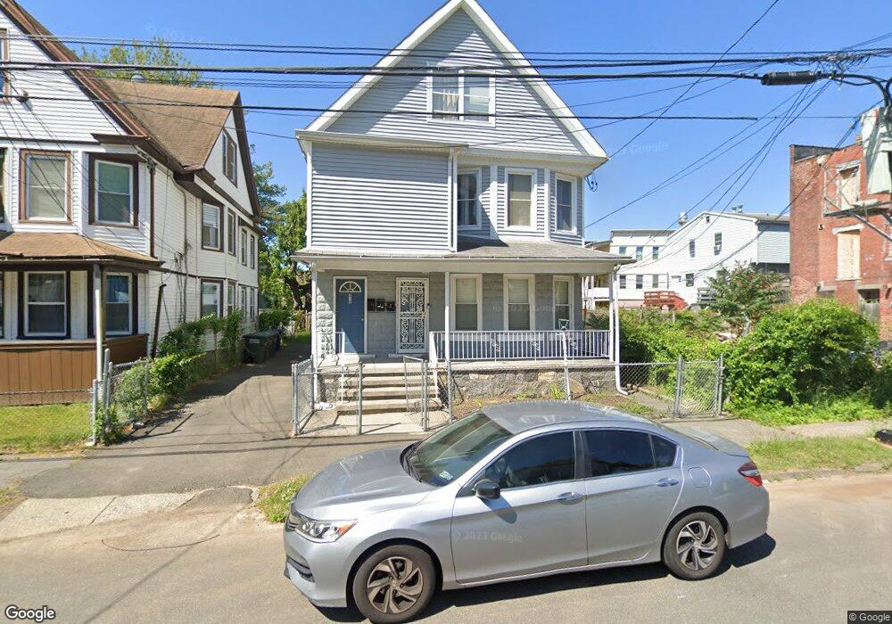 215 Read St, Bridgeport, CT 06607 - photo 1