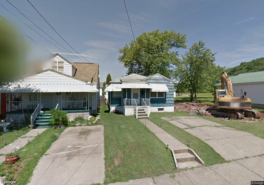 531 16th St, Dunbar, WV 25064 - photo 1