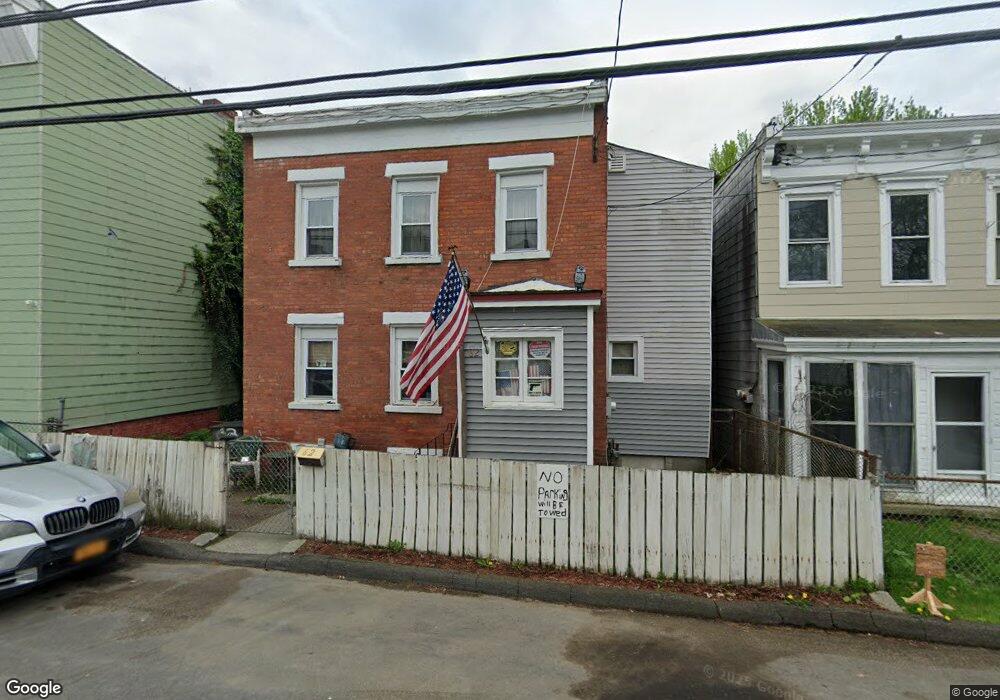 62 Thompson St, Troy, NY 12180 - photo 1