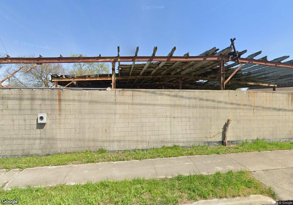 1700 Locust St, Anderson, IN 46016 - photo 1