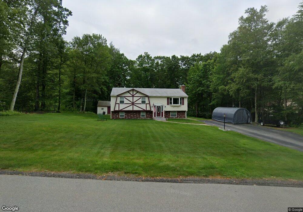 14 Gordon Dr, Londonderry, NH 03053 - photo 1