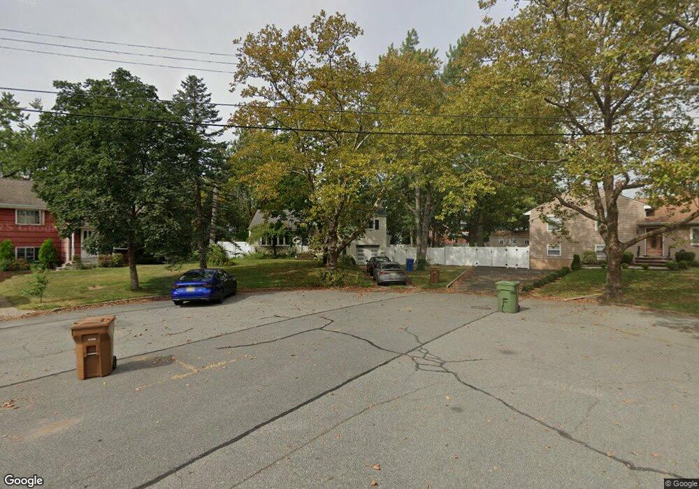 8 Kent Cir, Linden, NJ 07036 - photo 1