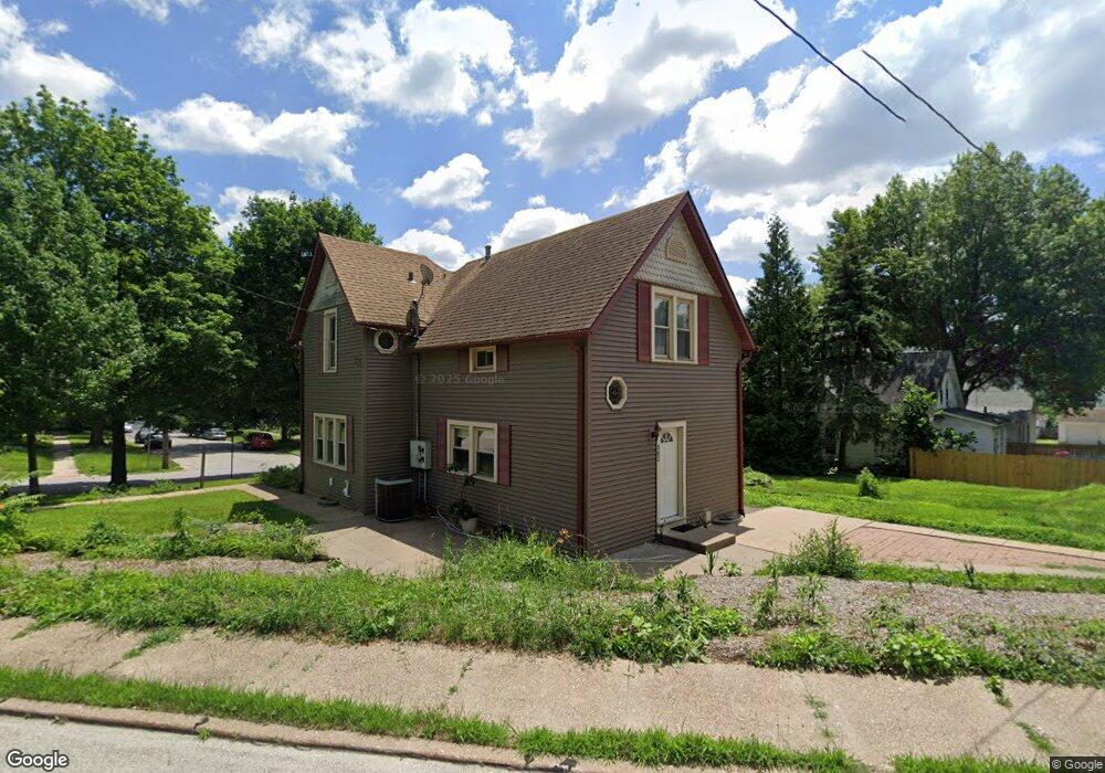 500 N Pine St, Davenport, IA 52802 - photo 1