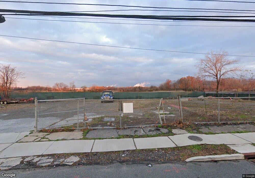 3861 Victory Blvd, Staten Island, NY 10314 - photo 1