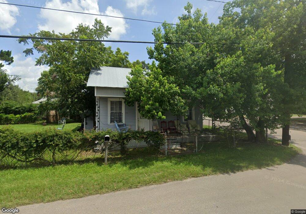301 Washington St, Bay Saint Louis, MS 39520 - photo 1