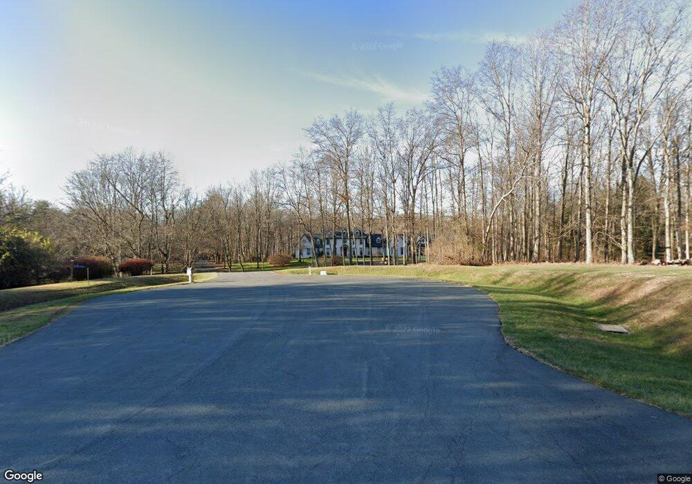 22120 Foxlair Rd, Gaithersburg, MD 20882 - photo 1