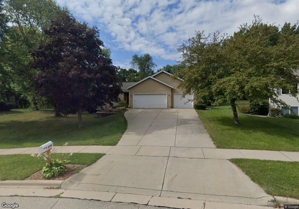 216 Robinson Rd, Oregon, WI 53575 - photo 1