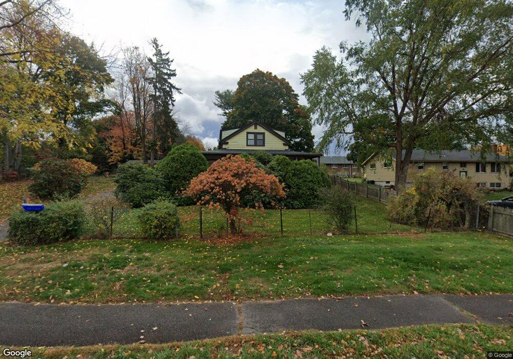 302 W Center St, Manchester, CT 06040 - photo 1