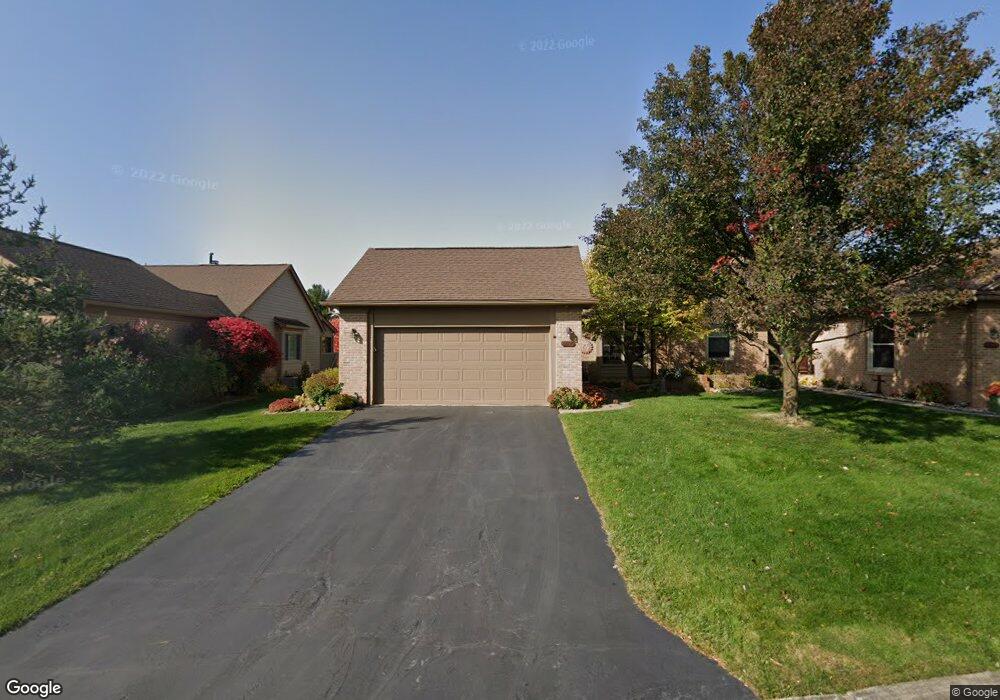 4870 Lone Oak Ct, Ann Arbor, MI 48108 - photo 1