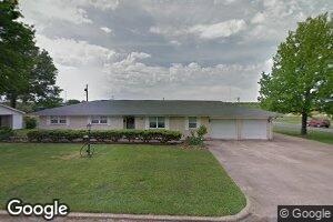 906 Dollins St, Wilburton, OK 74578