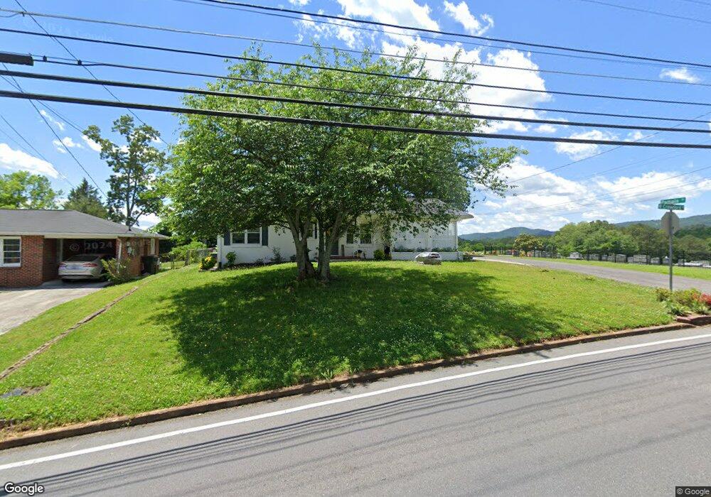 815 W Crawford St, Dalton, GA 30720 - photo 1