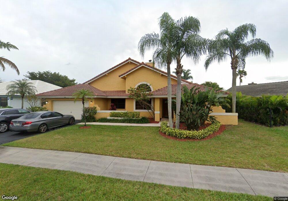 2240 SW 97th Ln, Davie, FL 33324 - photo 1