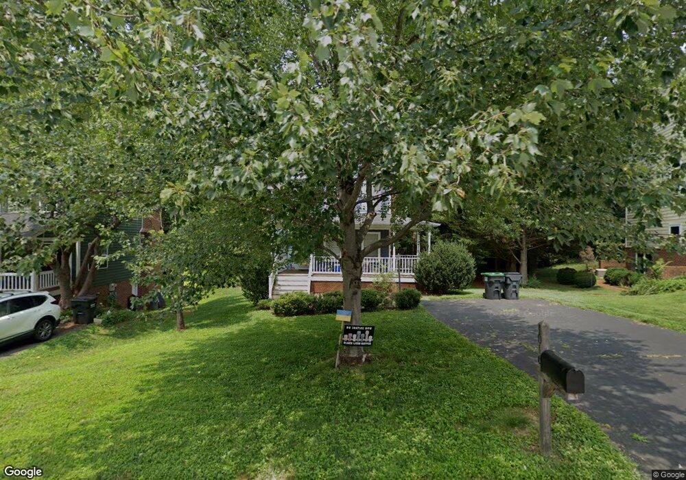 1016 Hayrake Ln, Charlottesville, VA 22903 - photo 1