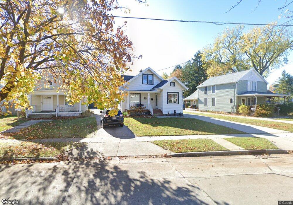 1847 Michigan Ave, Manitowoc, WI 54220 - photo 1