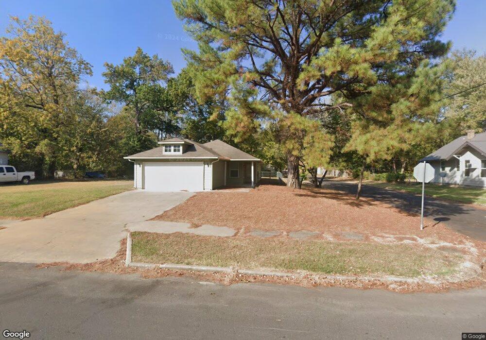 2104 Elgin St, Muskogee, OK 74401 - photo 1