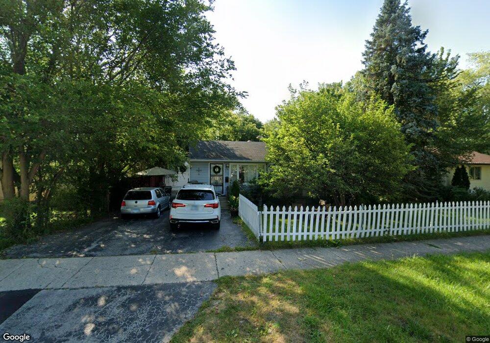 2637 N Pine St, Waukegan, IL 60087 - photo 1