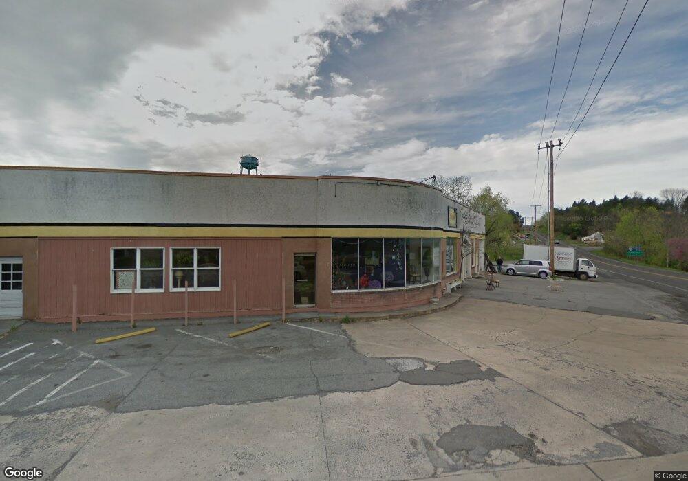 327 N Massanutten St, Strasburg, VA 22657 - photo 1