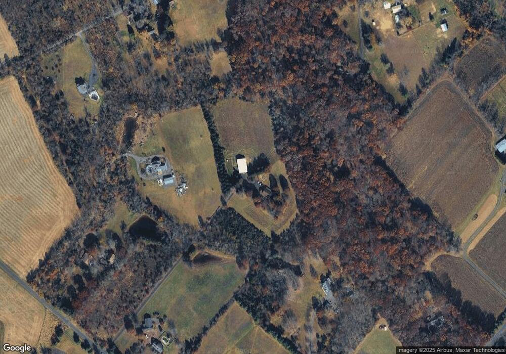 267 Twin Oaks Dr, Perkasie, PA 18944 - photo 1